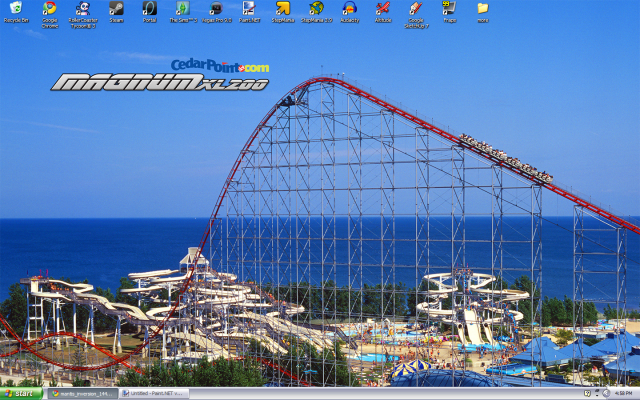 http://i248.photobucket.com/albums/gg170/hooky_-i-_vanisher/desktop3.png
