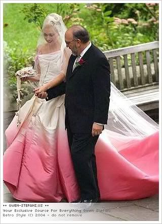 gwen stefani wedding pics. gwen stefani wedding dress.