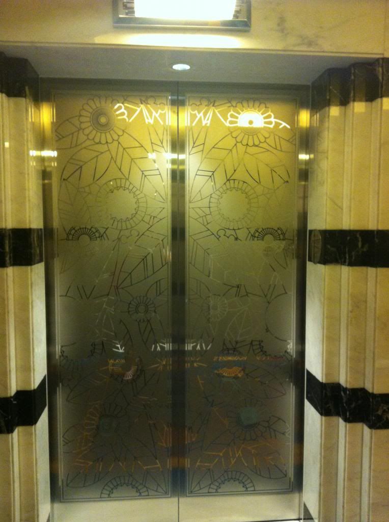 disney's hollywood hotel elevator lift