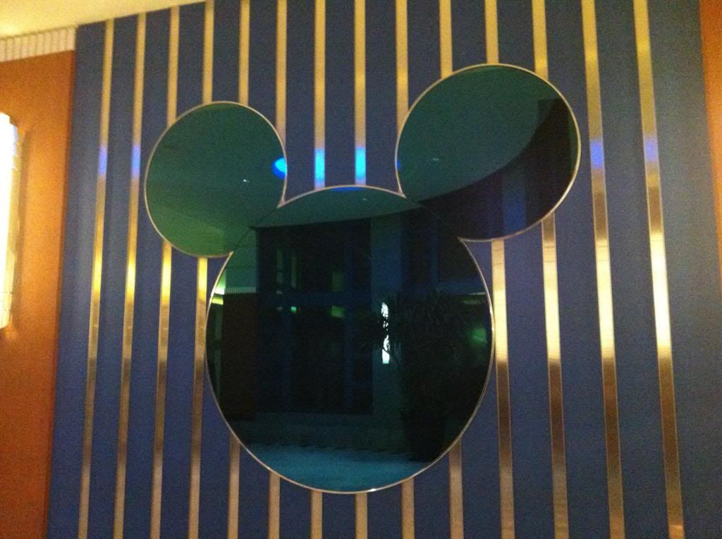 disney's hollywood hotel mickey hallway