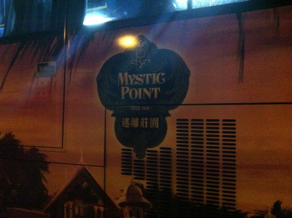 hong kong disneyland mystic point bus