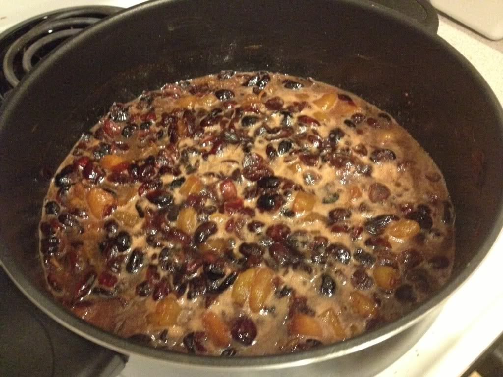 cooking fruit cake