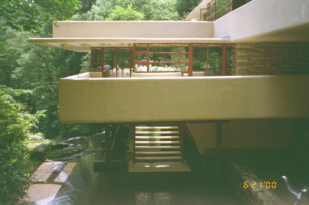 06E-hatchway-fallingwater-L.jpg