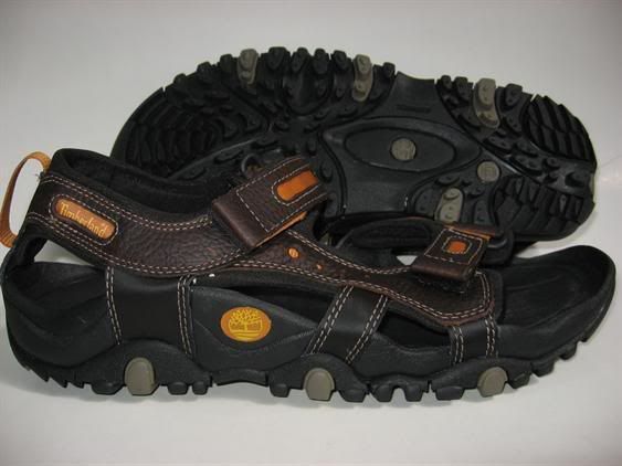 Shop TRUNGGA - Giày đẹp hàng hiệu, giá cực kỳ “thơm”