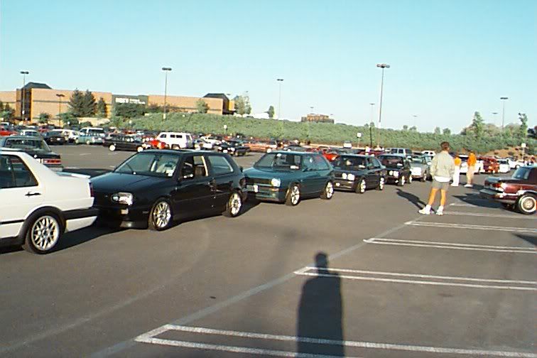 http://i248.photobucket.com/albums/gg195/phototechnik/oldschoolcarscene/DC0022L.jpg