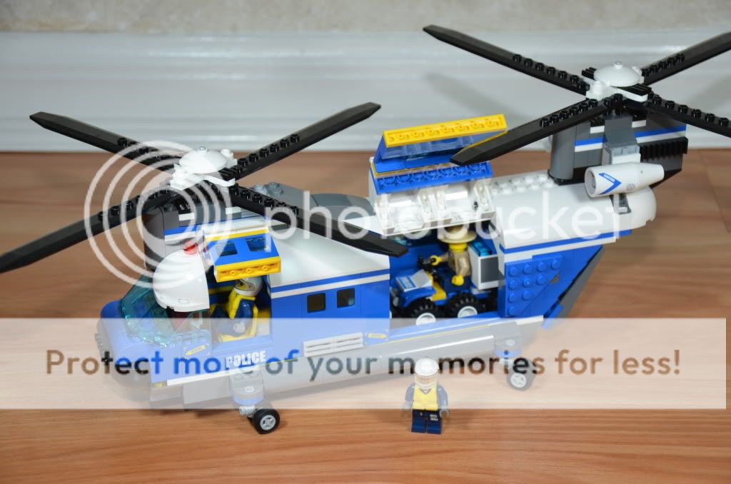 lego city #4439 police heavy lift helicopter 100% complete!