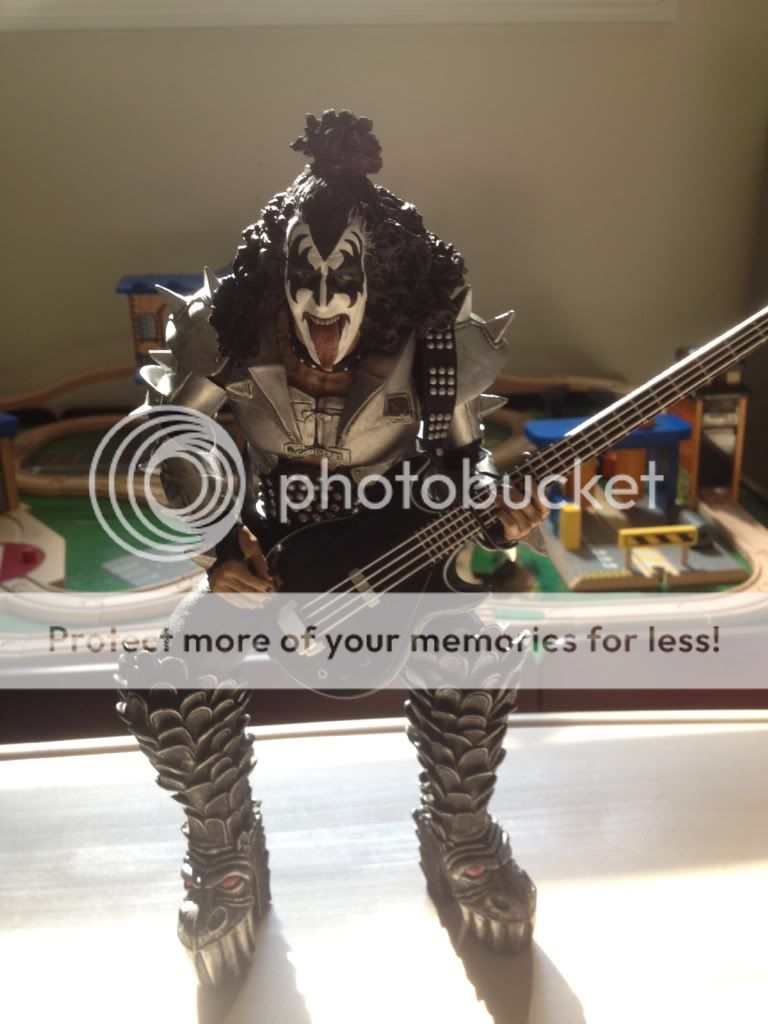 KISS MCFARLANE ALIVE LOVEGUN CREATURES BOX SET DESTROYER STATUETTE 